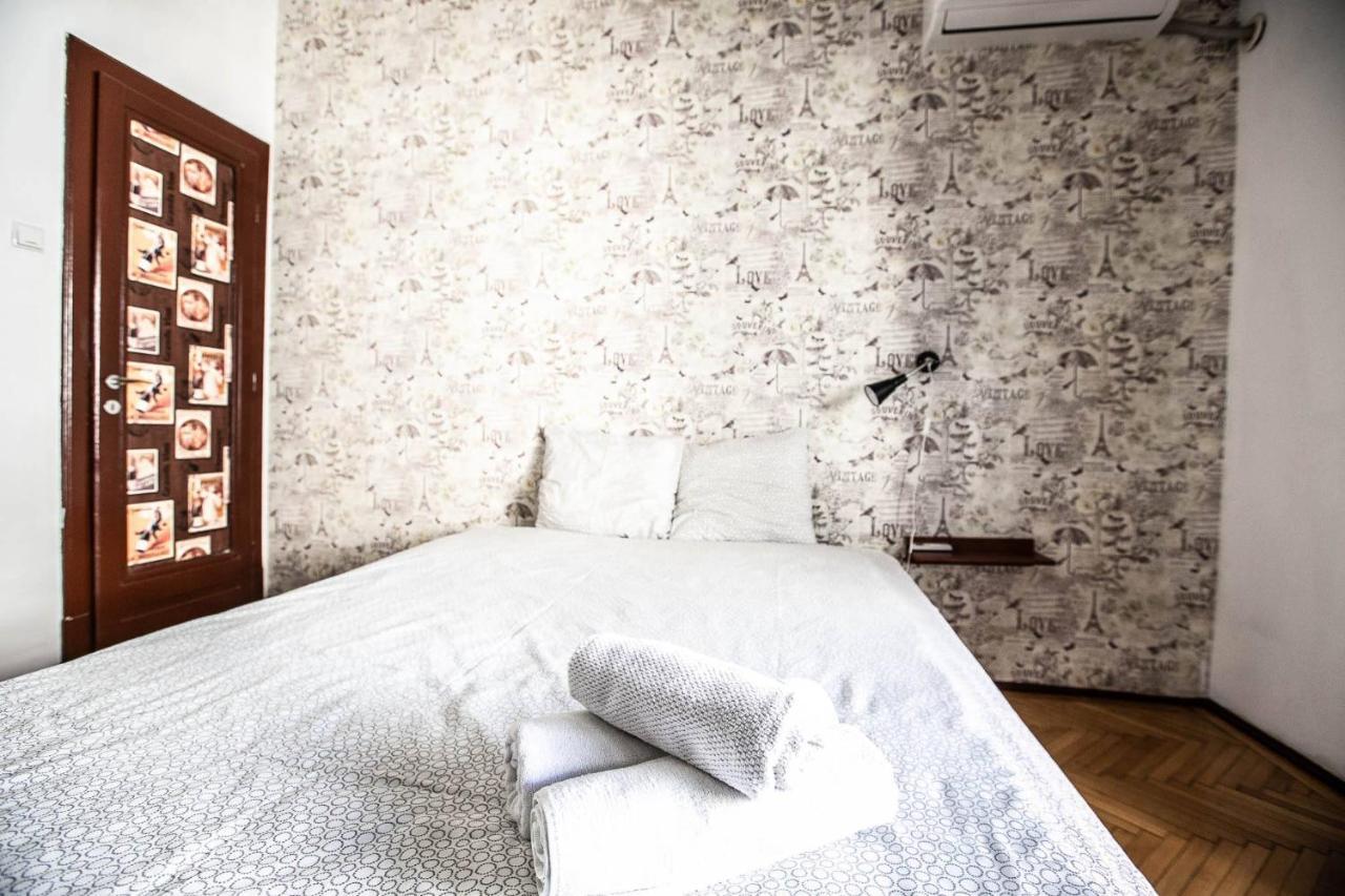 Cismigiu Garden Studio Apartment Букурещ Екстериор снимка