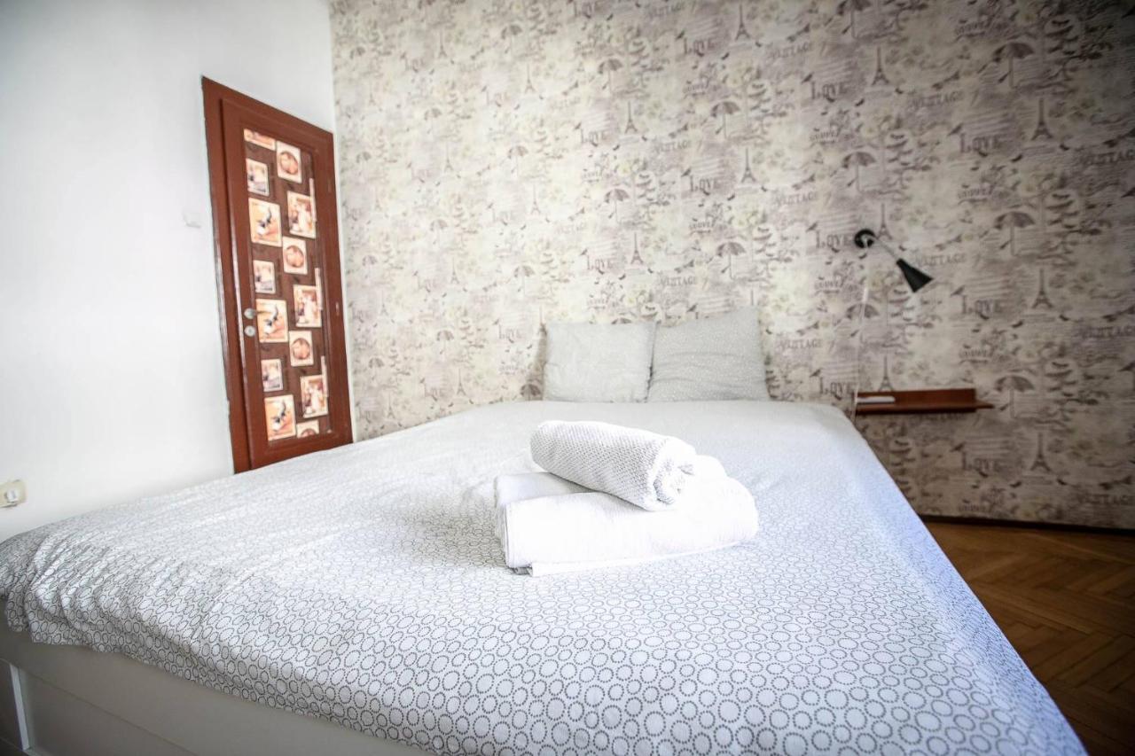 Cismigiu Garden Studio Apartment Букурещ Екстериор снимка